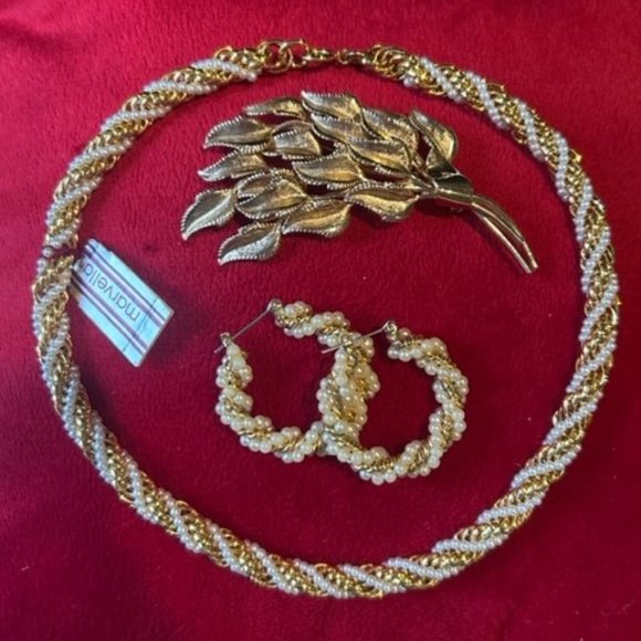 MARVELLA Gold Pearl Twisted Necklace/Earrings/Leaf Brooch - VTG SET